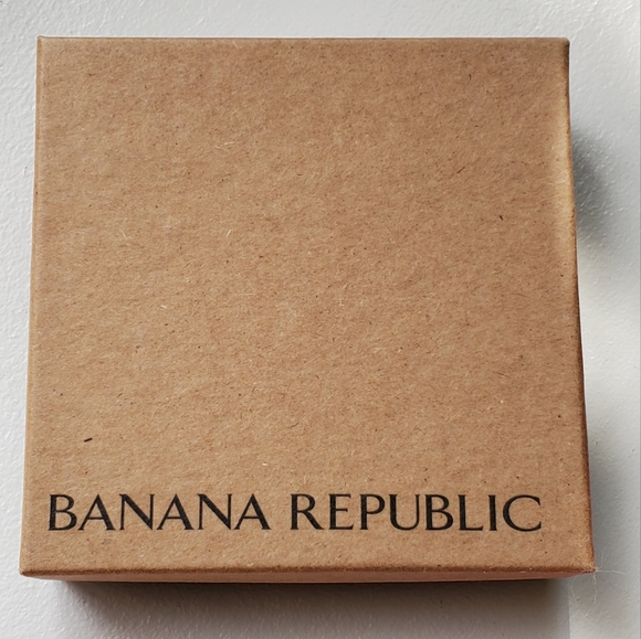 Banana Republic triangle faux topaz earrings surrounded by faux amethyst - Picture 8 of 8